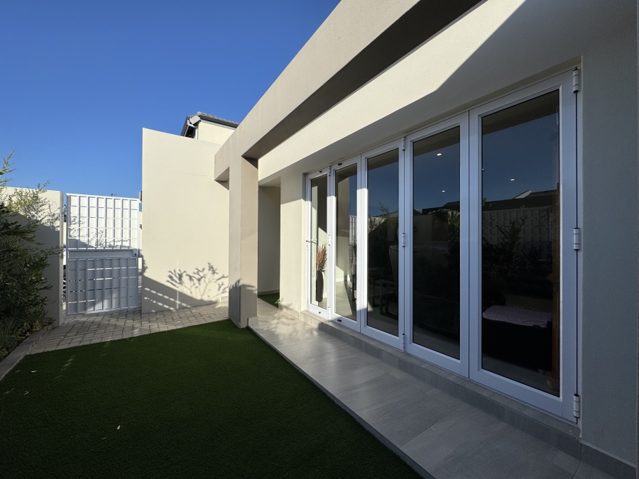 3 Bedroom Property for Sale in Sandown Western Cape